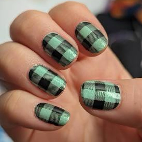 RETIRED Color Street Plaid about You Clear Overlay - Picture 10 of 11